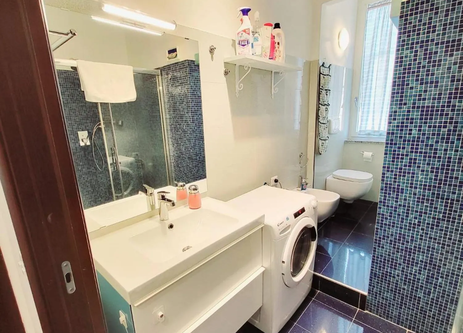 Blue Retreat M4 Milano Apartment Italy