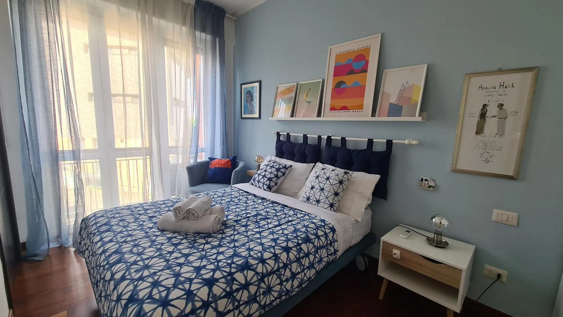 Blue Retreat M4 Milano location